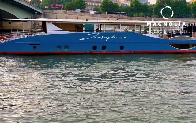 Le Yacht Joséphine (navigant)
