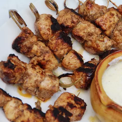 TRAITEUR LIBANAIS. Une expérience culinaire unique grâce à notre chef Léon.
